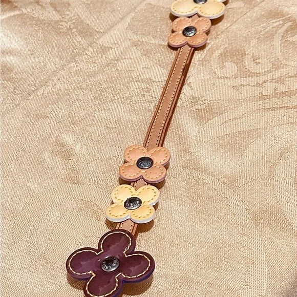 Authentic Louis Vuitton Tan Leather Double Strap Bracelet - Picture 12 of 14